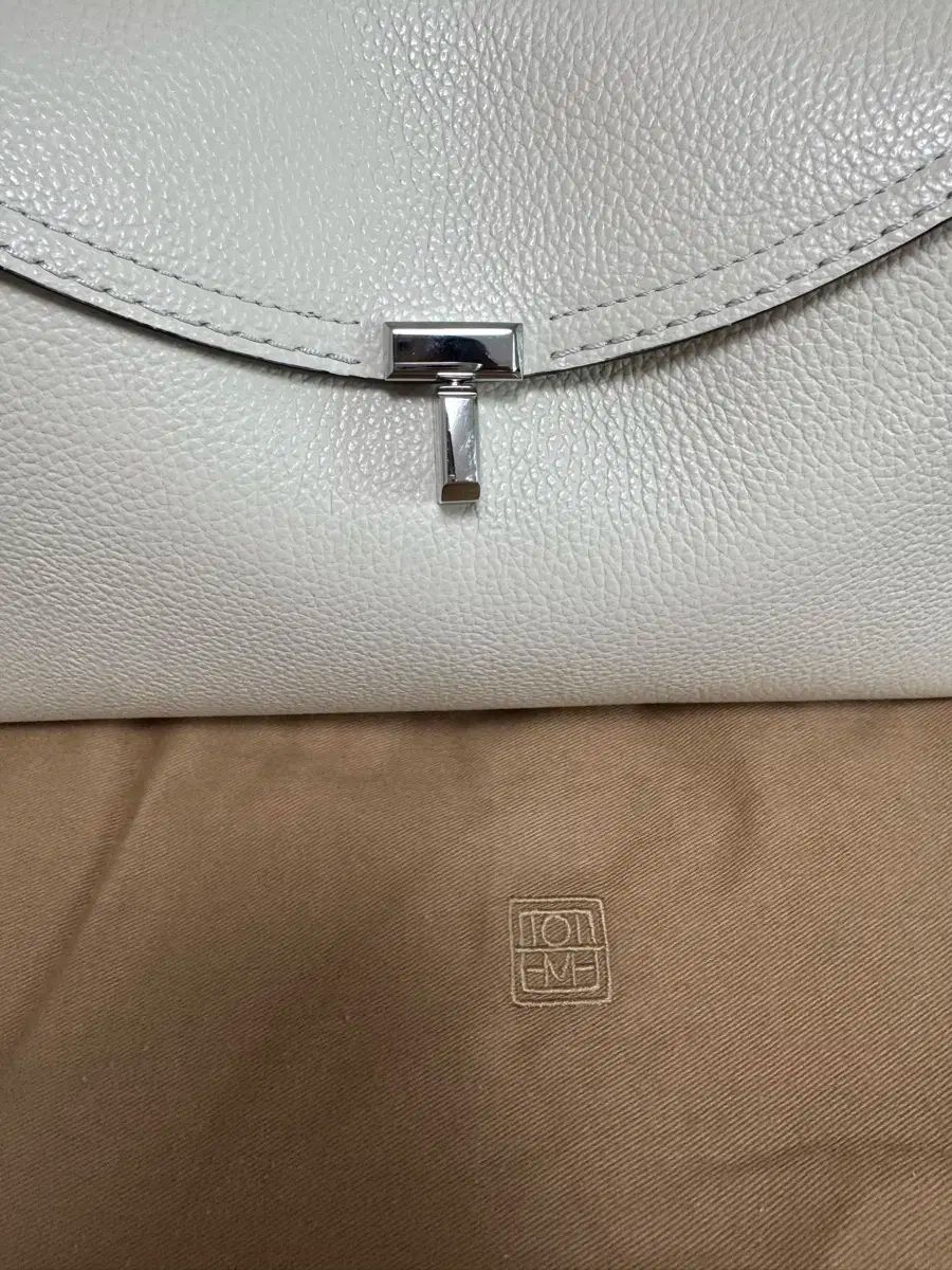 トーテム ティーラック クラッチバッグ ミルク ポーチ 含める 含める O