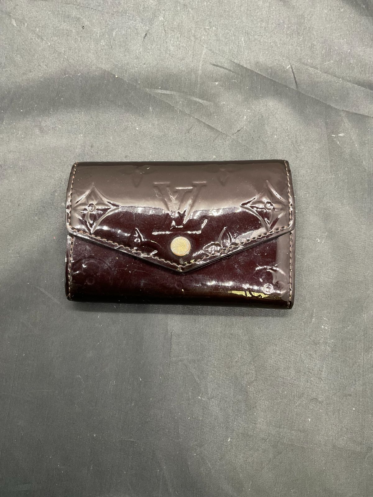 ルイヴィトン モノグラムヴェルニ ミュルティクレ B25082939