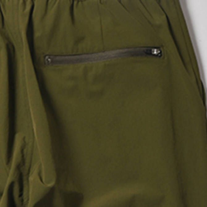 メルカリShops - URBAN JOGGER PANTS OLIVE