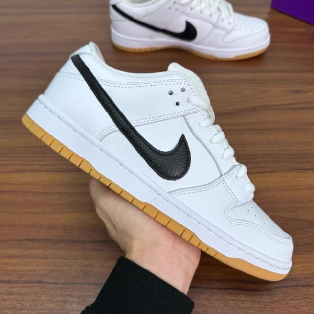 SB Dunk Low Pro ホワイトガム ※箱ありタグはなし - メルカリ
