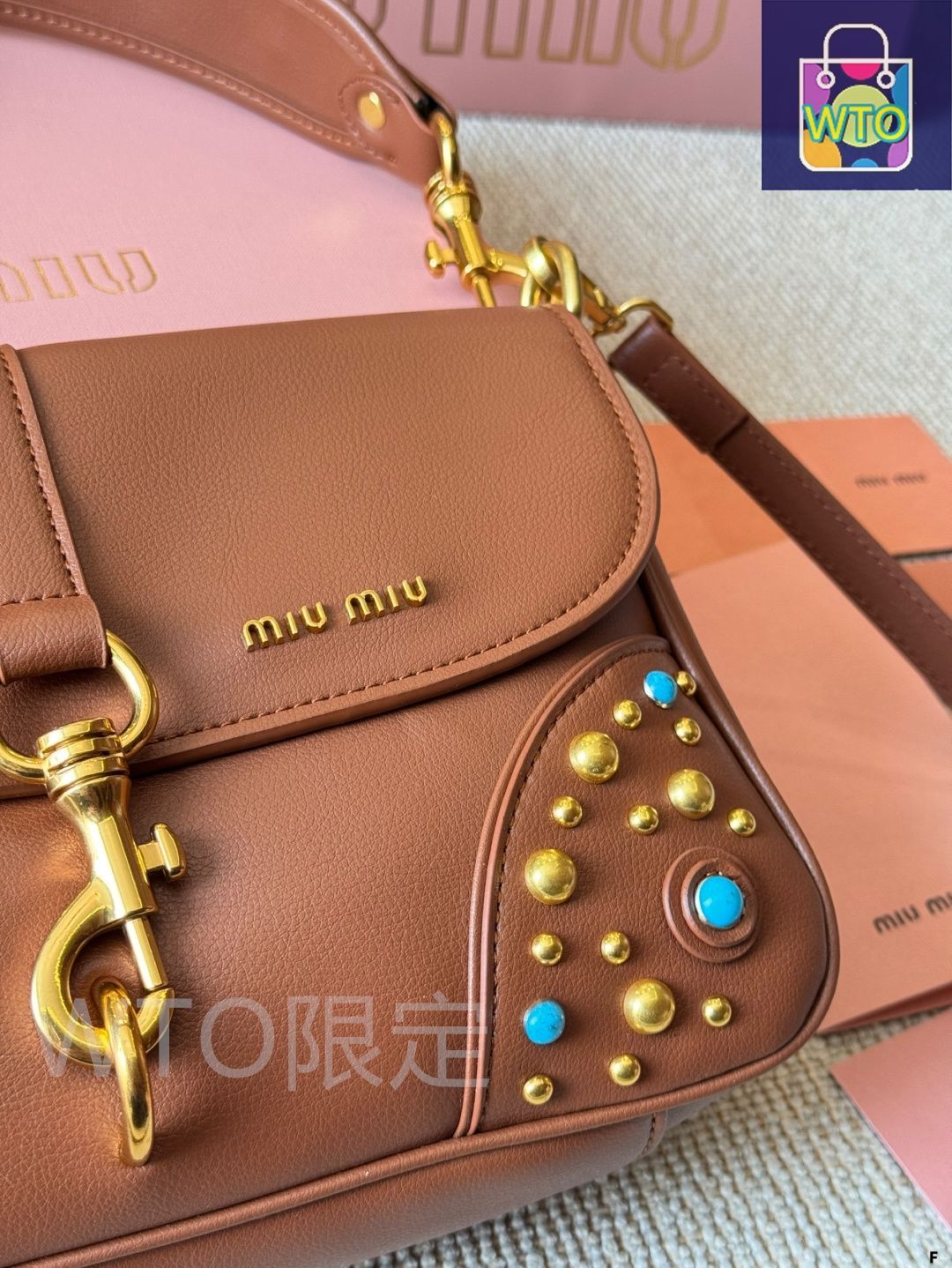 斜め掛けバッグ