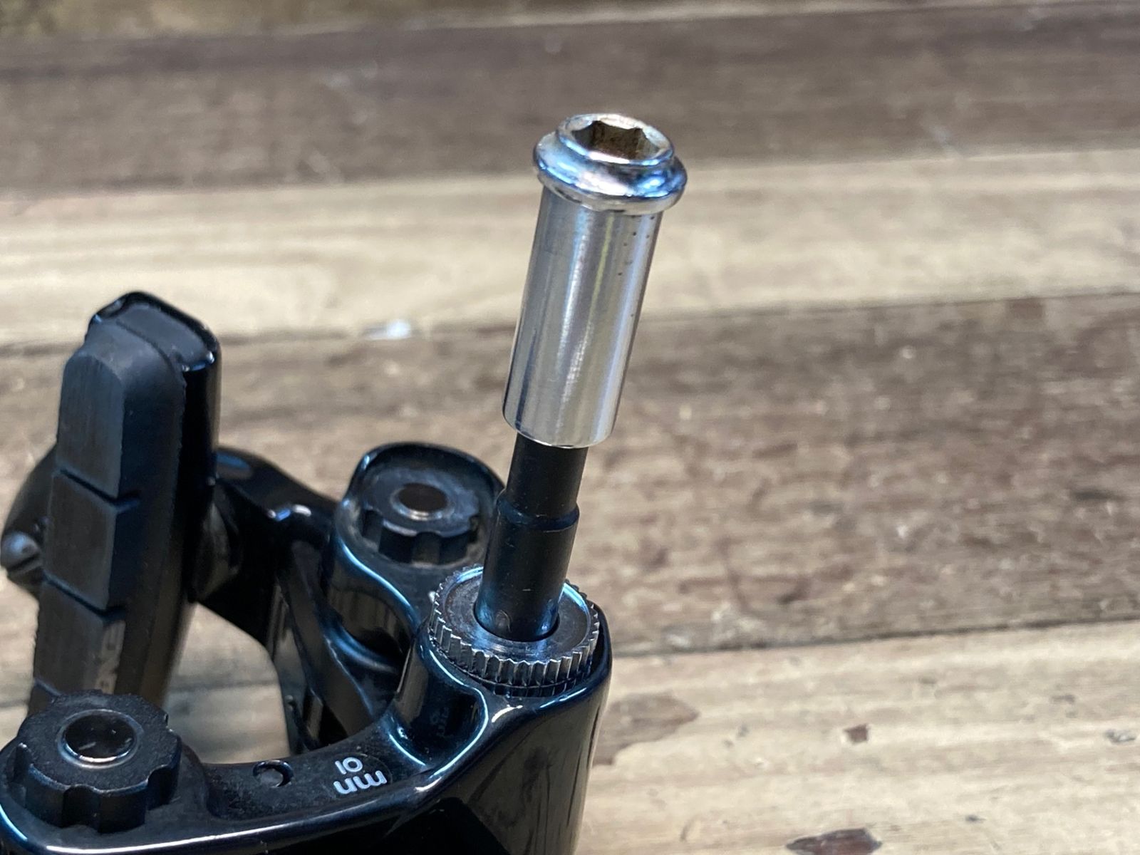 BR-R9100 DURA-ACE ブレーキキャリパー