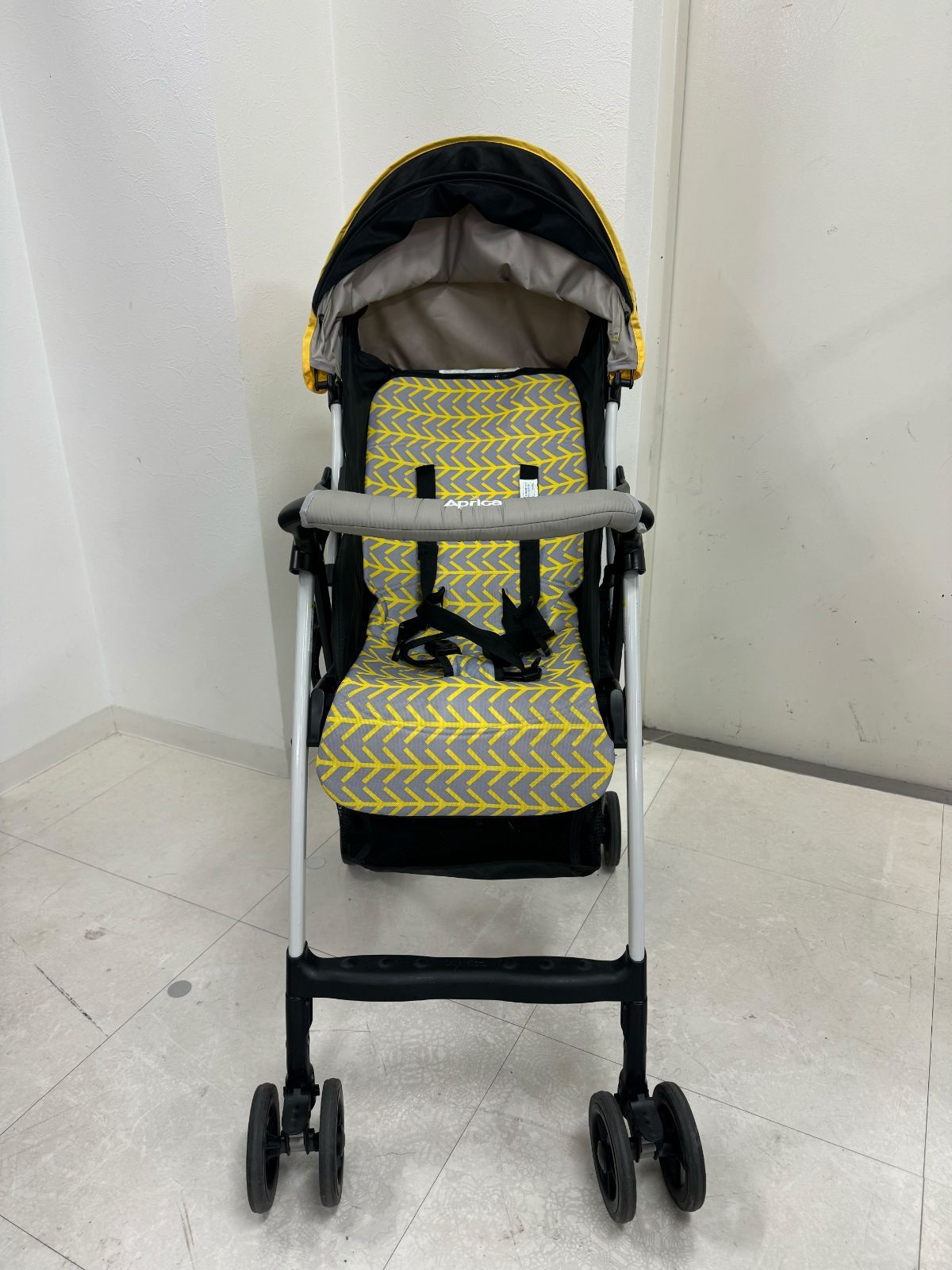 Aprica マジカルエアーAD B型ベビーカー アーチャーイエロー 92546 アップリカ 超軽量コンパクト ハイシート ベビーカーフック付き マジカルエアー AD | ベビーカー・チャイルドシートのアップリカ | Aprica