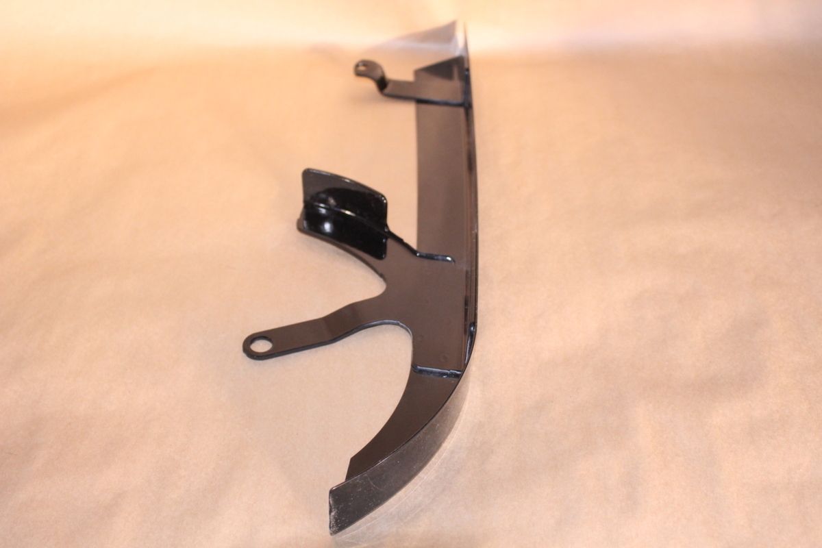 チェーンカバー