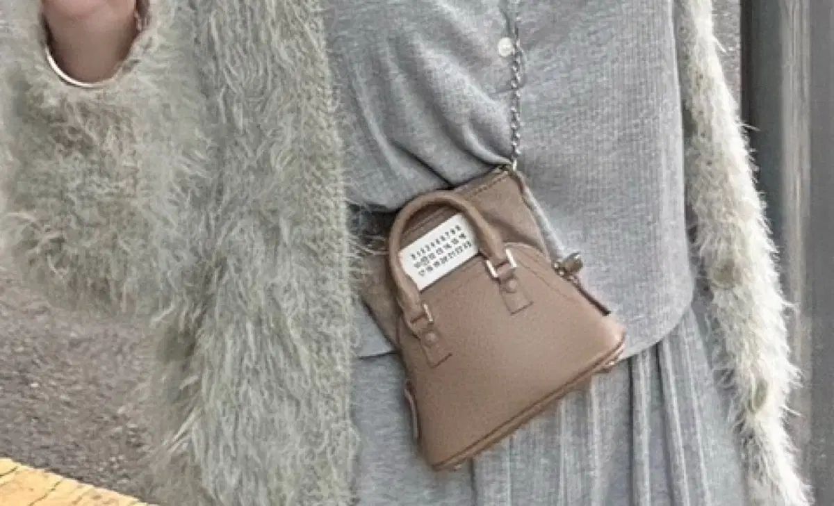 ミニ チェーンバッグ