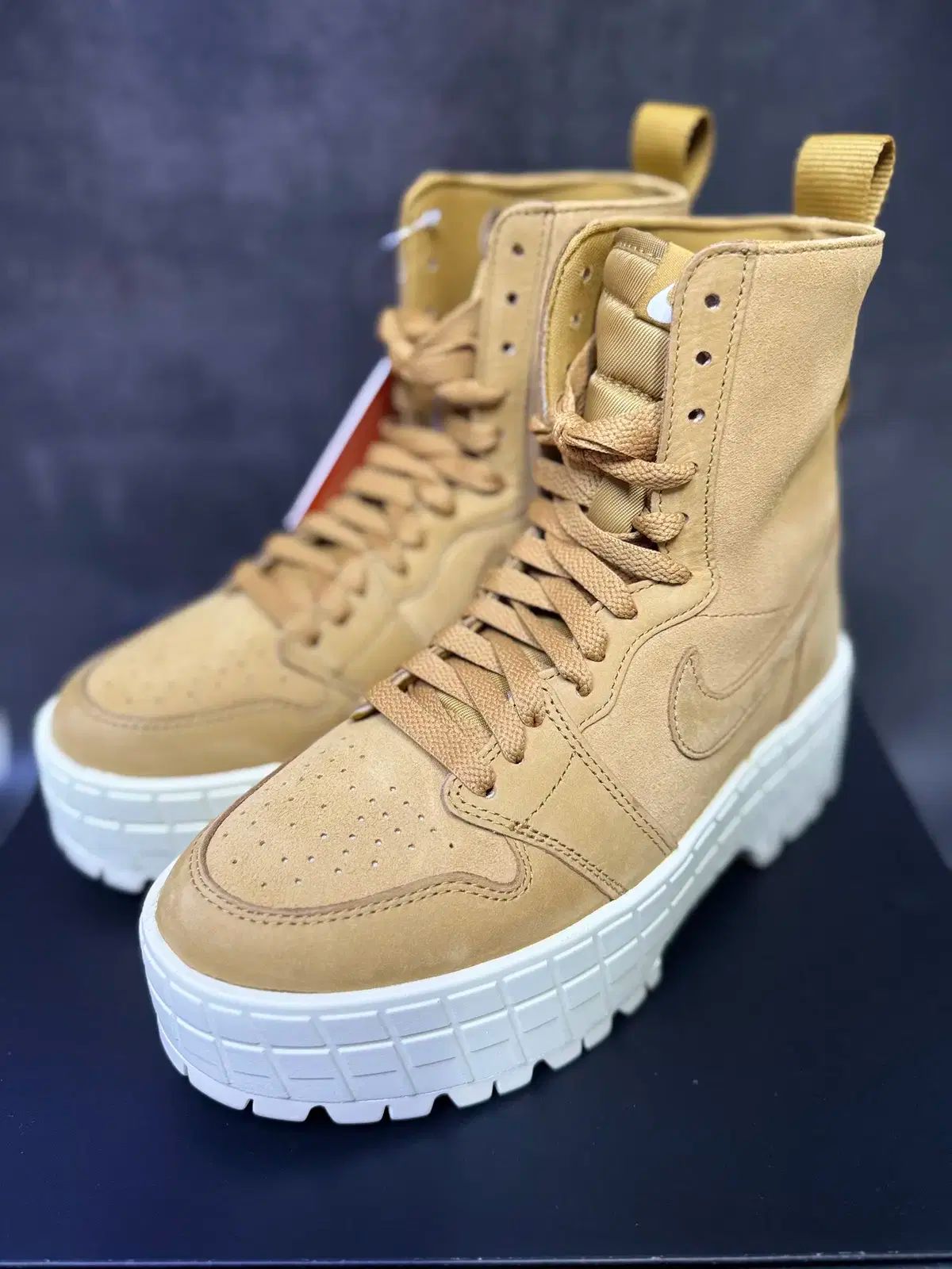 250 ナイキ ジョーダン 1 ブルックリン ブーツ