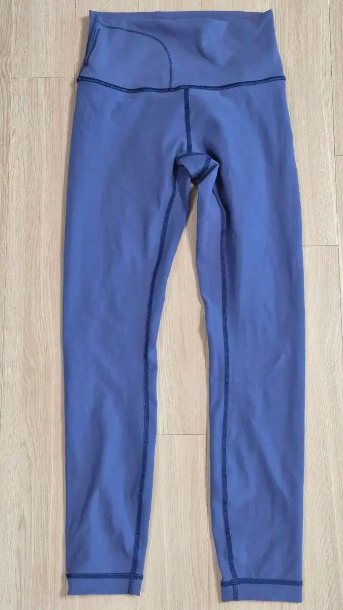 ルルレモン　ワンダーアンダー　レギンス　4 Lululemon ルルレモン Wunder Under レギンス サイズ4