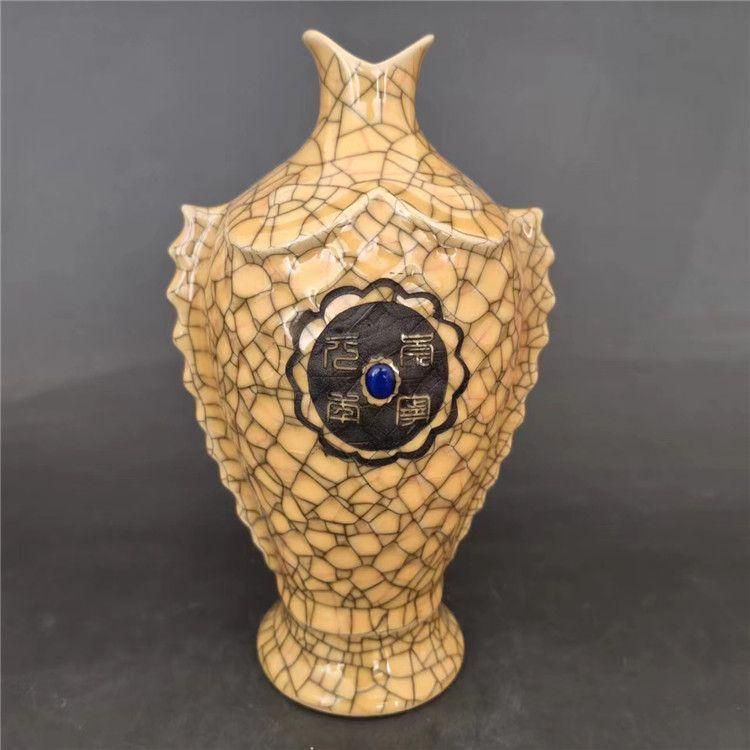 宋代の黄釉金糸開片蒔絵刻字宝石鯉瓶   陶磁器  現代工芸品 美術品 置物 宋代の黄釉金糸開片蒔絵刻字宝石鯉瓶 陶磁器 現代工芸品 美術品