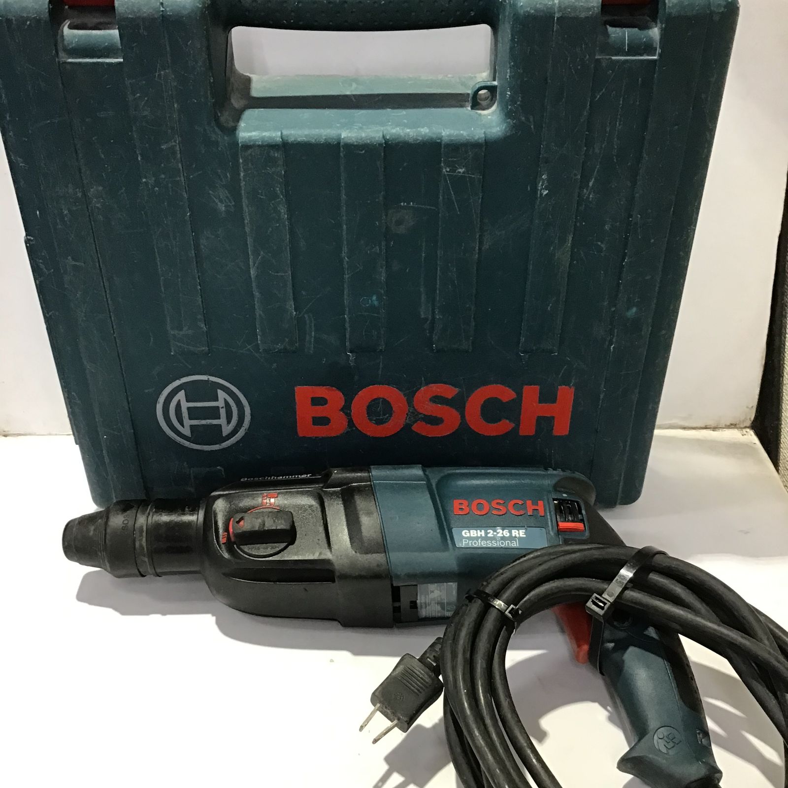 ☆ボッシュ(BOSCH) ハンマドリル GBH2-26RE【町田店】 - メルカリ