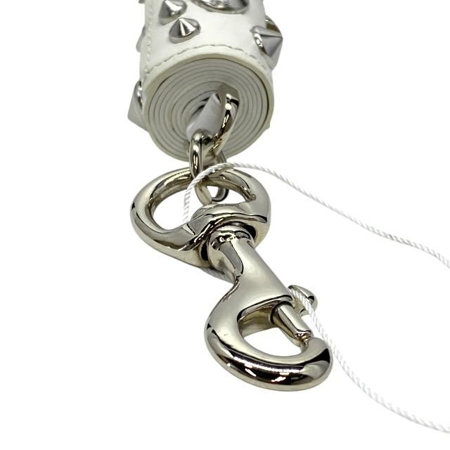 キーホルダー スタッズ