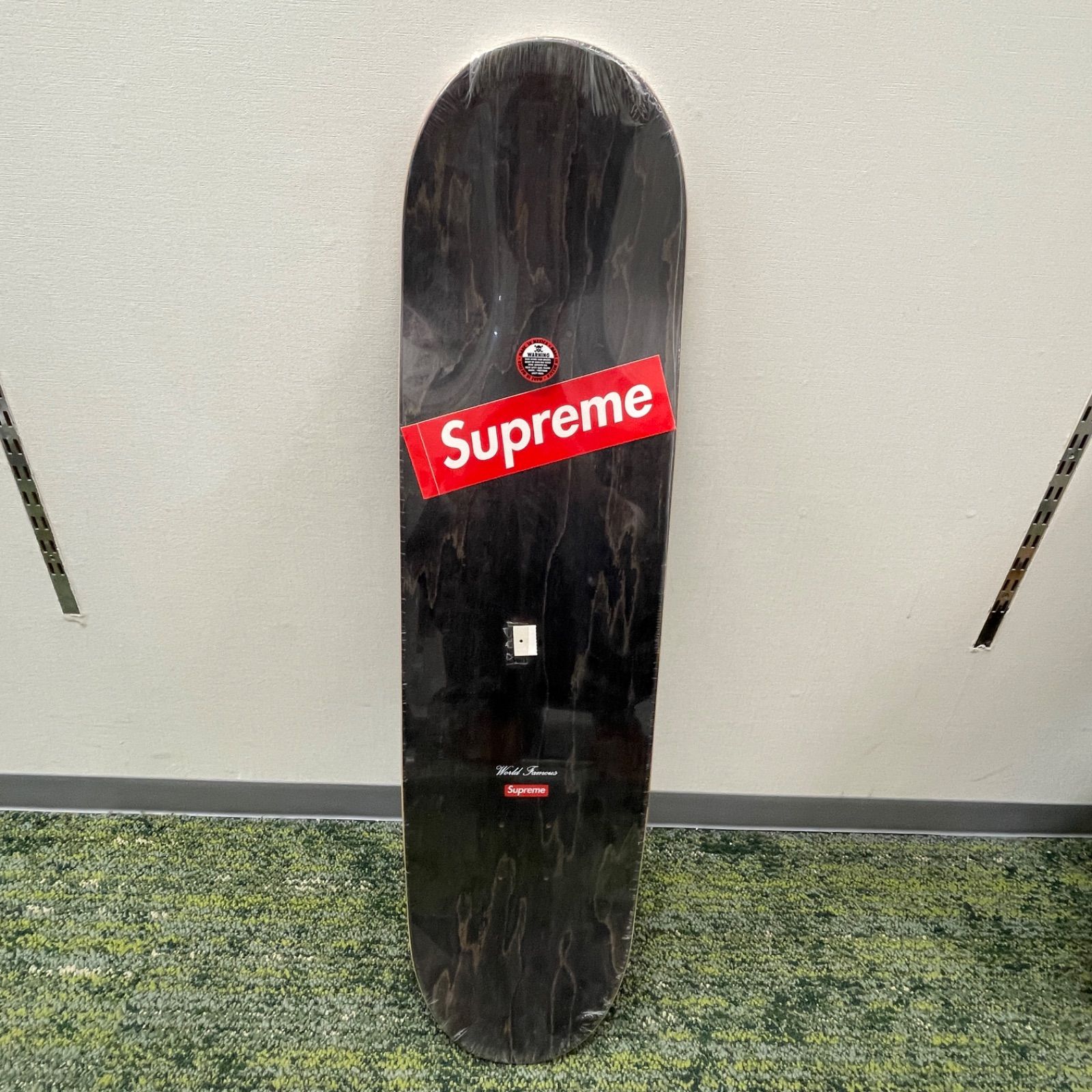 supreme AKIRA