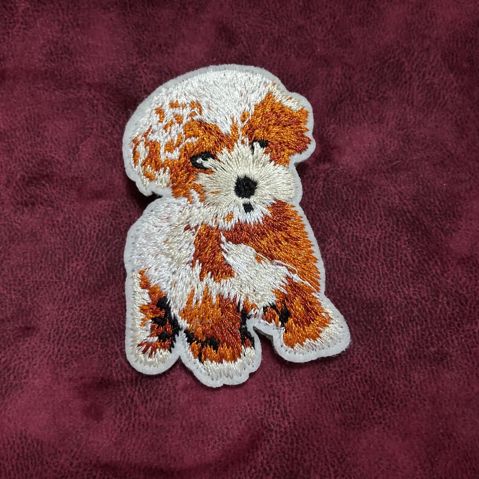 イヌ犬 わんちゃん 刺繍大きなワッペンブローチ - メルカリ