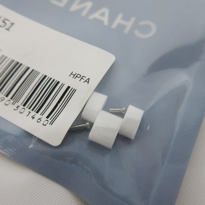 シャネル CHANEL 未開封 J12 33MM 腕時計 コマ セラミック 白 ホワイト  