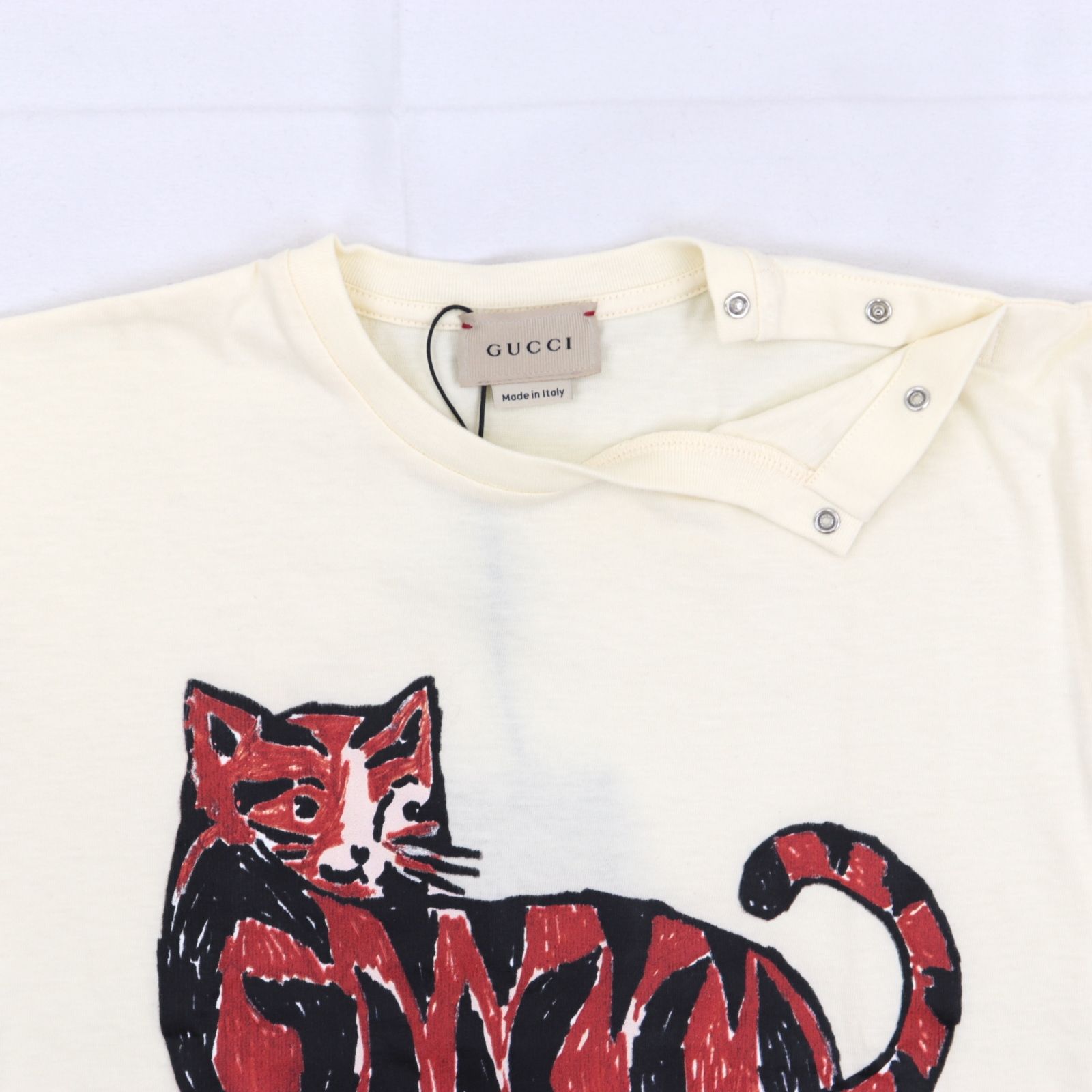 グッチ　GUCCI　キッズ　ネコ　キャット　ガーデン　Tシャツ 新品 Gucci 猫プリント キャット キッズ Tシャツ - メルカリ