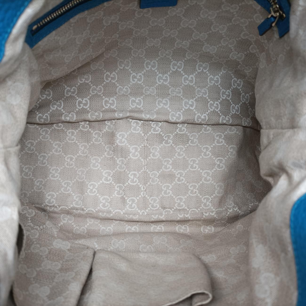 グッチGucciバンブーブルーレザー282315F011055074