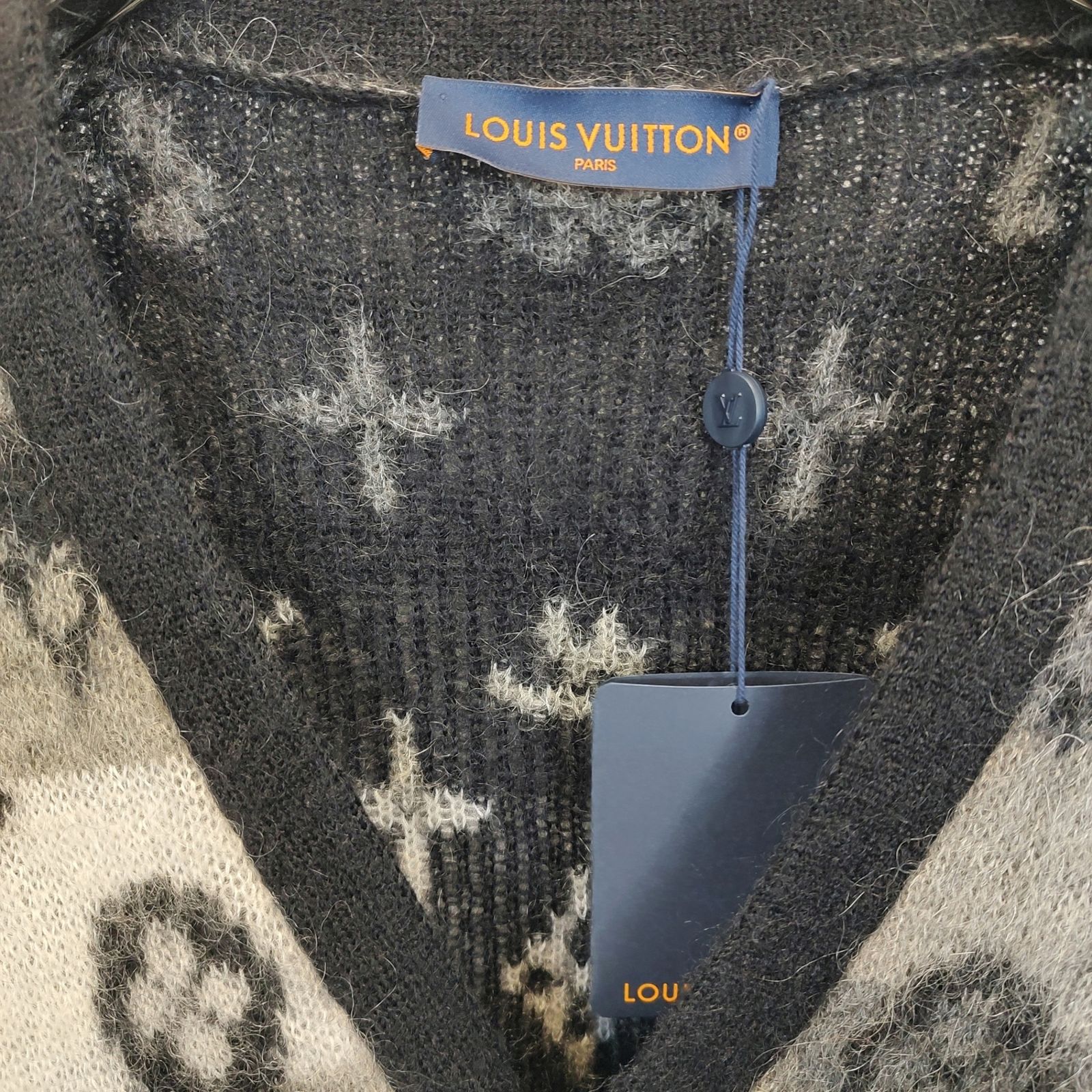 【極美品】Louis Vuitton ホワイト グレージュ　カーディガン 81936-1.jpg