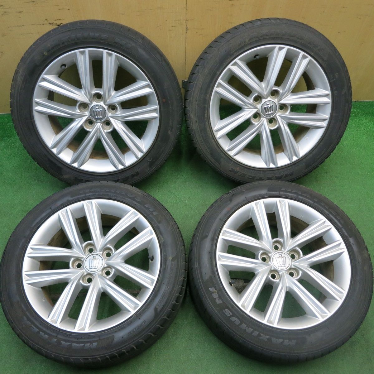 ☆送料込☆バリ溝☆良好☆トヨタ 210系 クラウン マジェスタ 純正 17