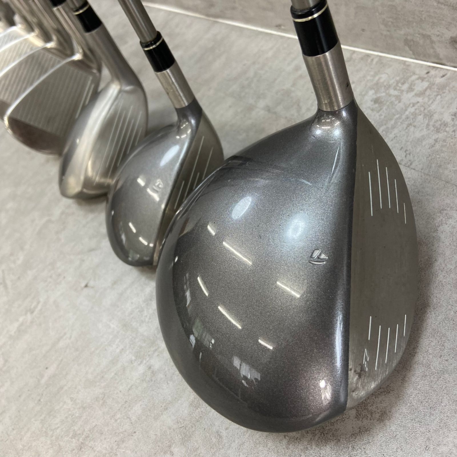 レディース 右利き 初心者~ テーラーメイド r7 DRAW ゴルフクラブセット テーラーメイド r7 DRAW レディースゴルフ9本セット カーボン L