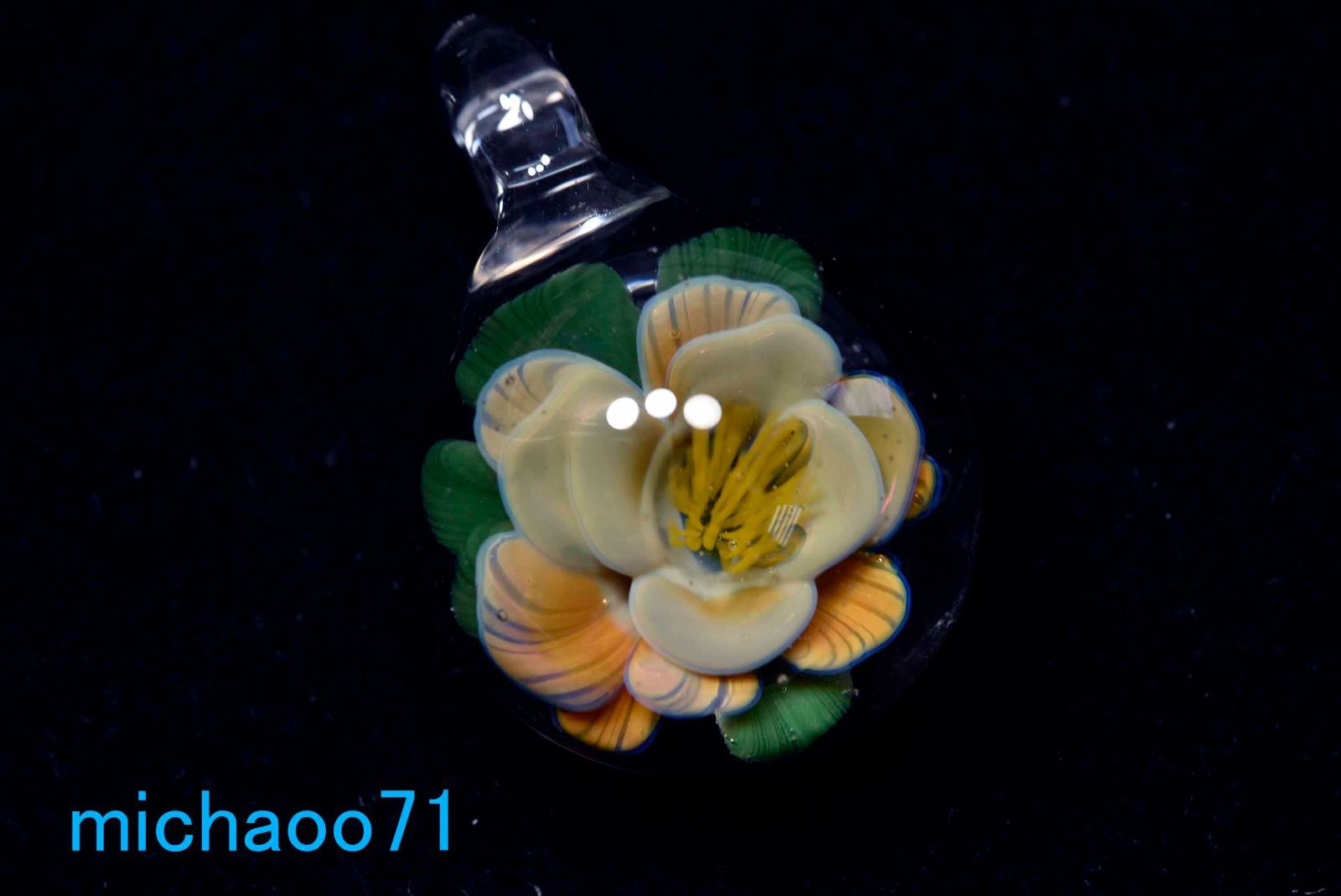 フラワー ガラスのペンダントトップ (12096-P21)GLASS FLOWER 透き通っ