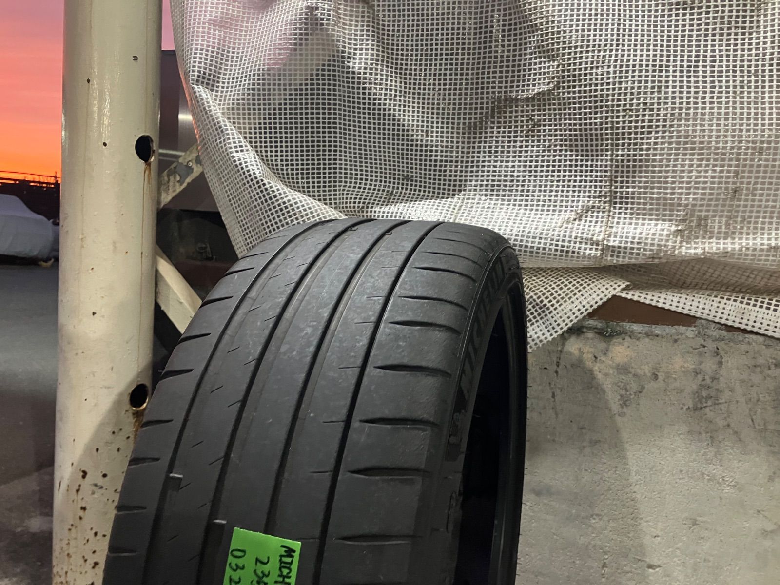 【送料無料】ミシュラン　パイロットスポーツ4S 235/35R19 中古2本 2025年最新】Yahoo!オークション -235 35 19 ミシュランの中古品