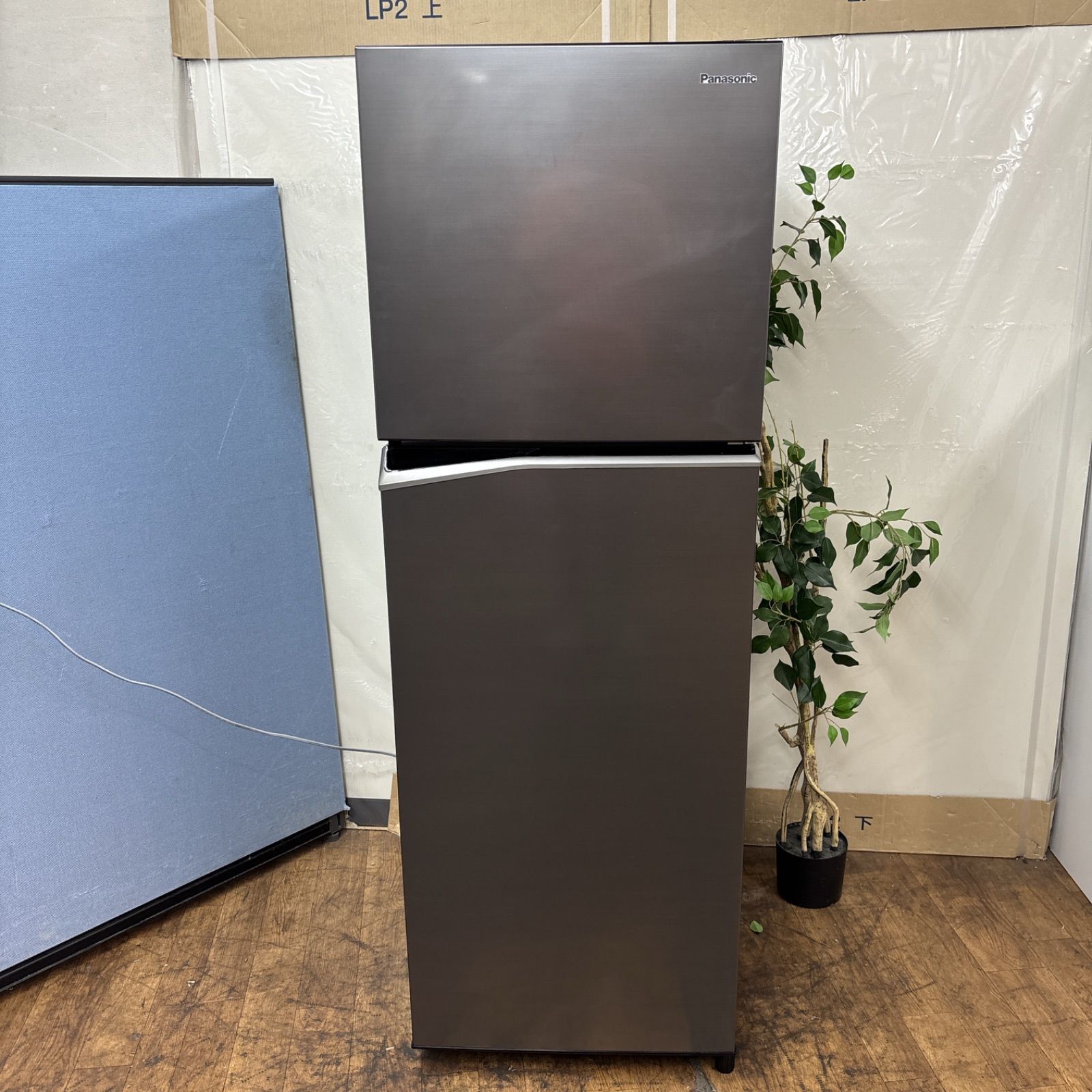 I616 ? 名古屋市近郊配送設置無料 Panasonic 冷蔵庫 248L 動作 済 クリーニング済