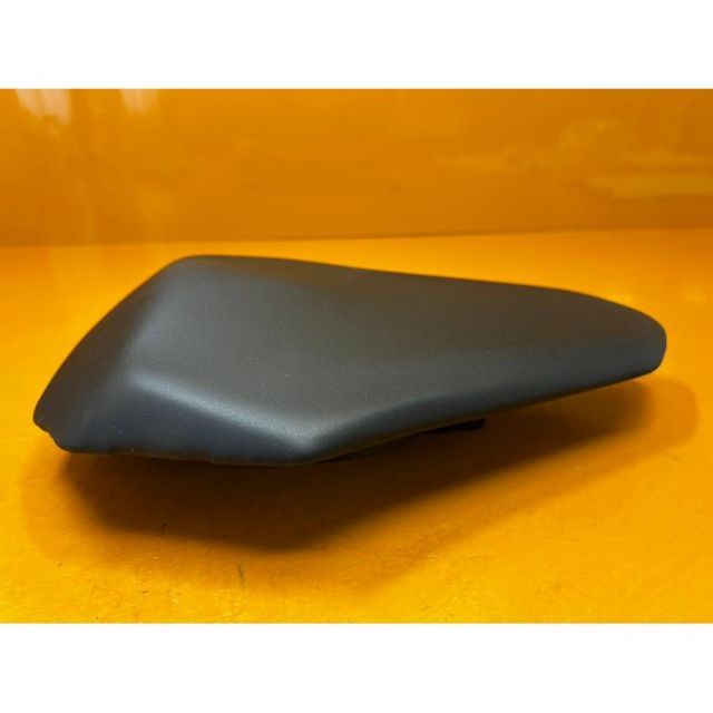74563 新品？ HONDA ホンダ CBR250RR MC51 純正 リア タンデムシート