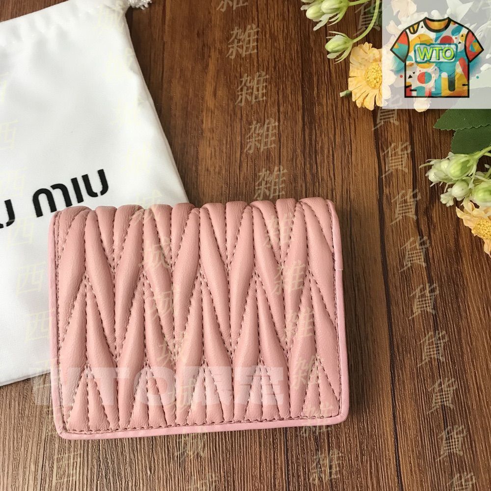 MIUMIU 折り財布 マテラッセ ピンク[本日特価|新品未使用品