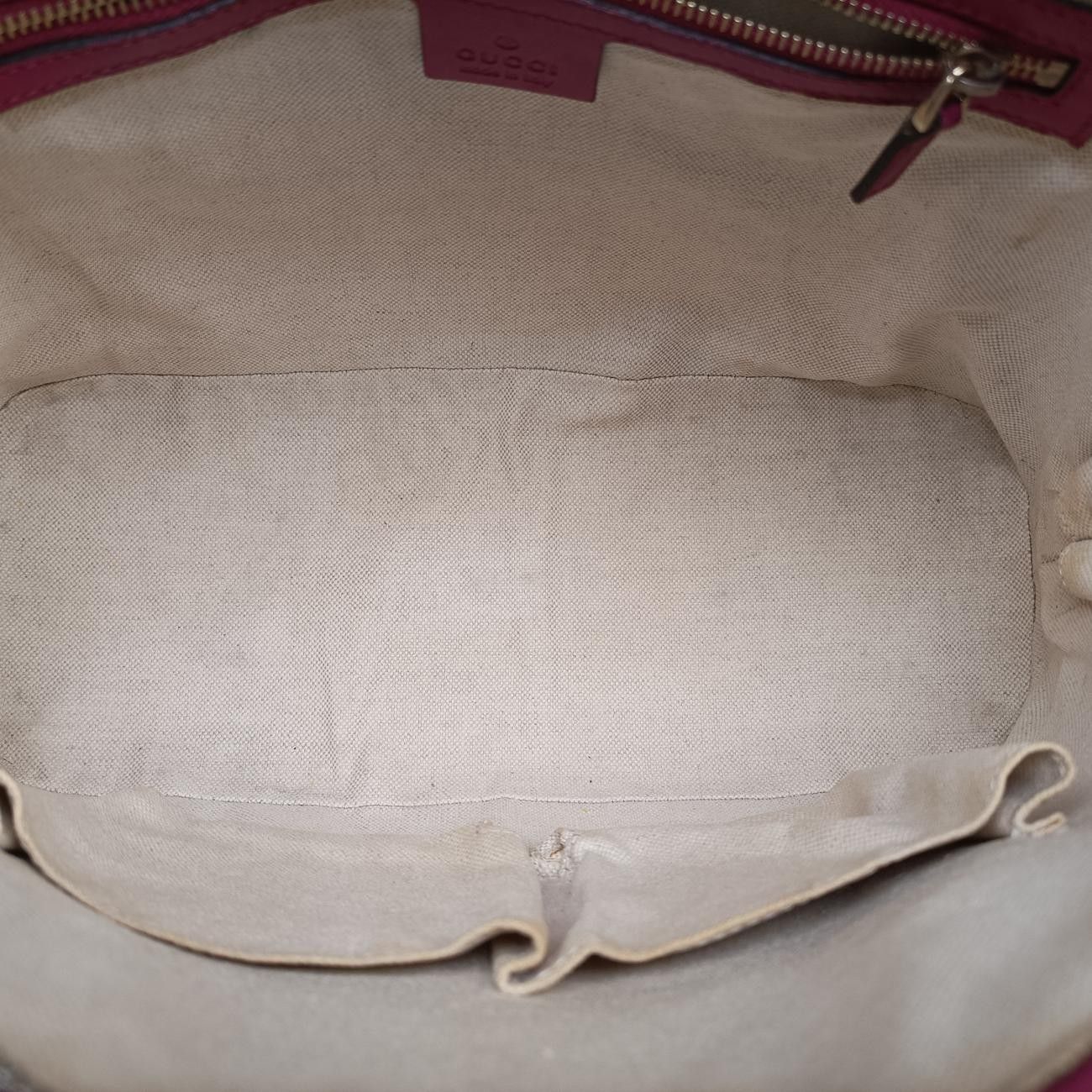 グッチGucciマイクログッチシマレッドパテント309617B015738253