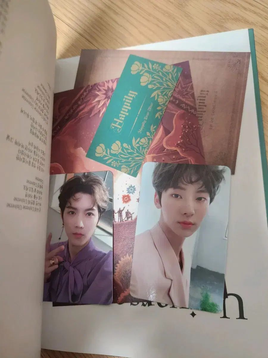 NU'EST 写真集 (全メンバー直筆サイン)⚠️出品者宛名入り NU'EST(ニューイースト) サイン入り サイン アルバム - メルカリ