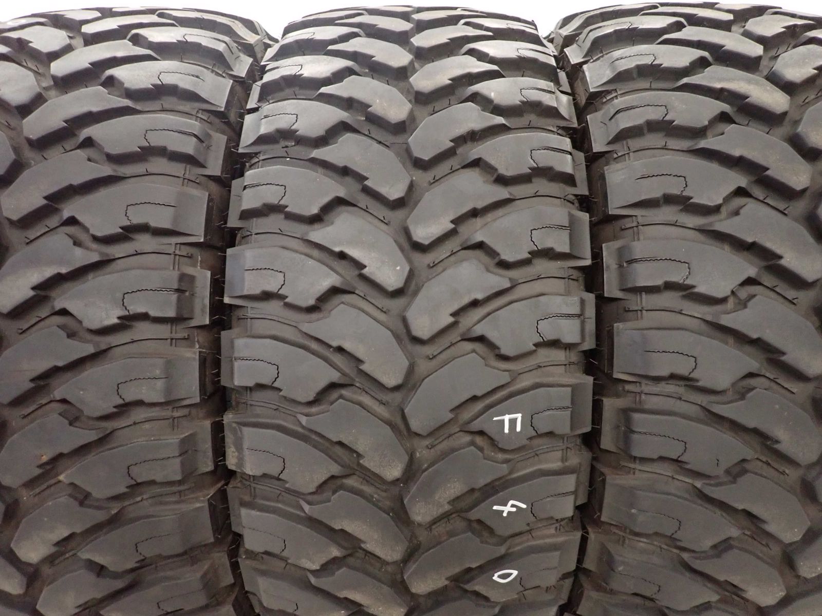 285|50R20 119|116