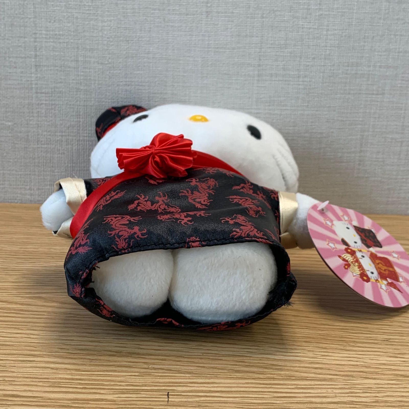 ハローキティ ダニエル ぬいぐるみ チャイナ - メルカリ