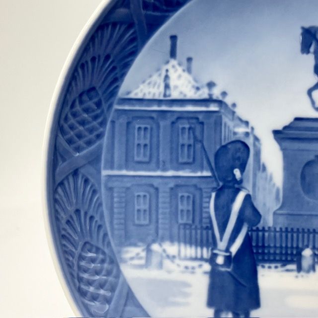 1954年 「アマリエンボー宮殿」 イヤープレート ロイヤルコペンハーゲン 北欧 Amazon.co.jp: ロイヤルコペンハーゲン（ROYAL COPENHAGEN