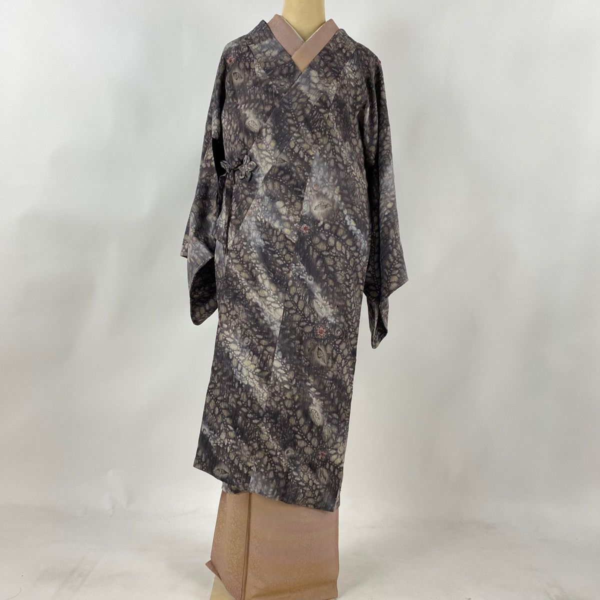 道中着 身丈112.5cm 裄丈66cm M 和装コート 着物衿 ますいわ屋 幾何学  