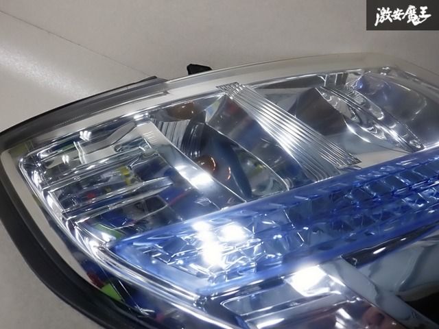 日産純正 E51 エルグランド 後期 キセノン HID ヘッドライト 左右 E51 エルグランド 純正 ノーマル HID キセノン ヘッドライト