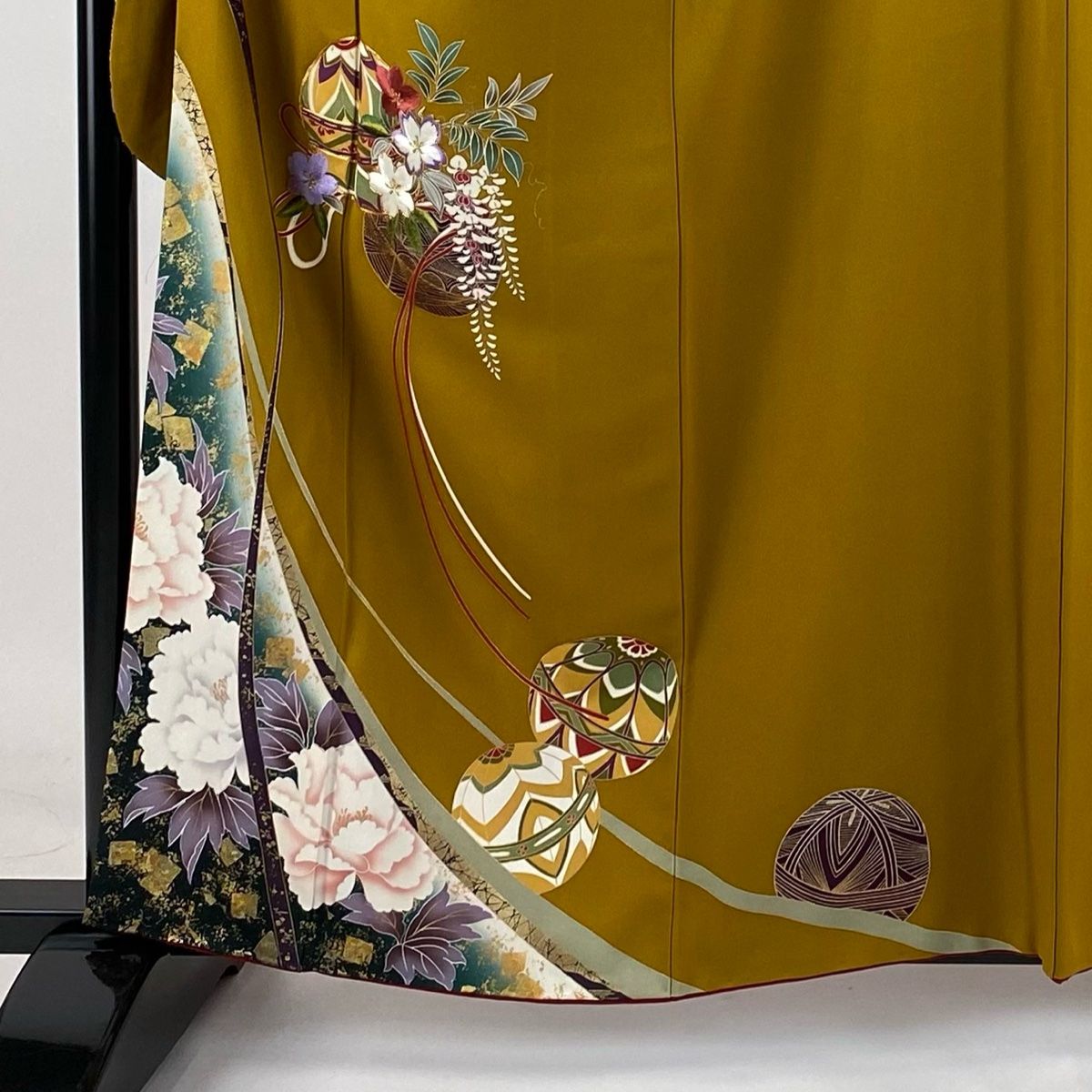 振袖　正絹　アンティーク　刺繍　山吹色 楽天市場】【中古】 振袖 リサイクル 着物 正絹 袷 刺繍 山吹色