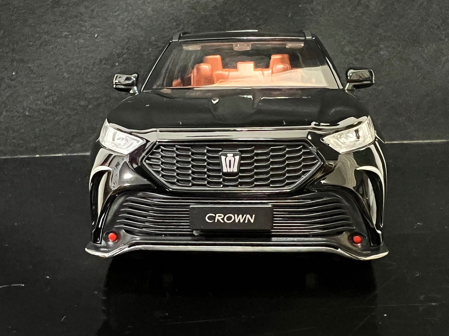 クラウンクルーガー 1/24 ミニカー トヨタ TOYOTA クラウン クルーガー 1/24 ミニカー 全3色 ライト