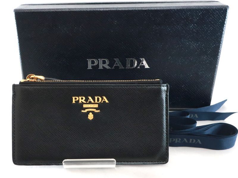 店舗 ✨美品 入手困難✨PRADA ドキュメントケース ブルー サフィアーノ