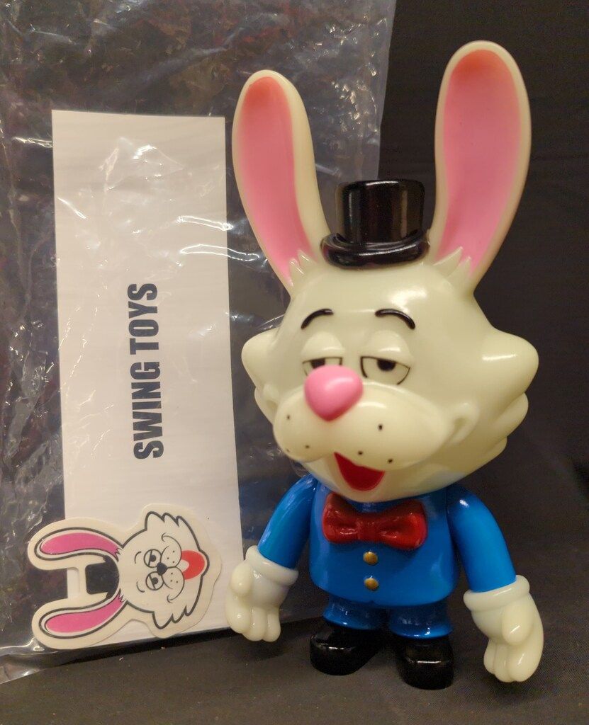 swingtoys swing bunny ソフビ　蓄光 Amazon | SWINGTOYS BIG SWINGBUNNY 蓄光 マーブル スイング