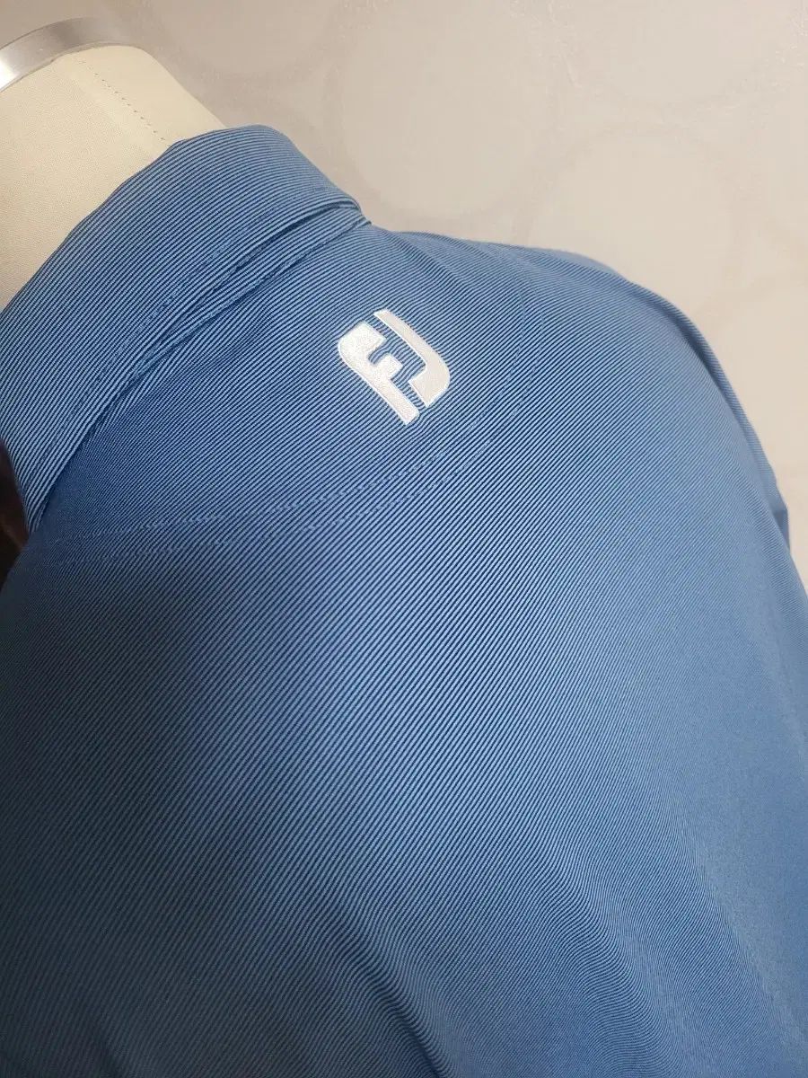 季節の変わり目 トップス