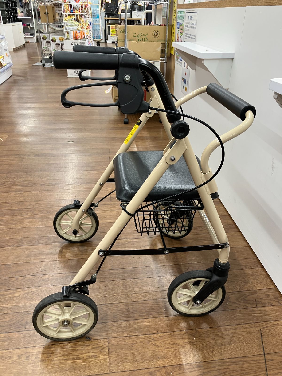 送料込み 竹虎 歩行器 ハッピーミニ シルバーカー C10-30 T