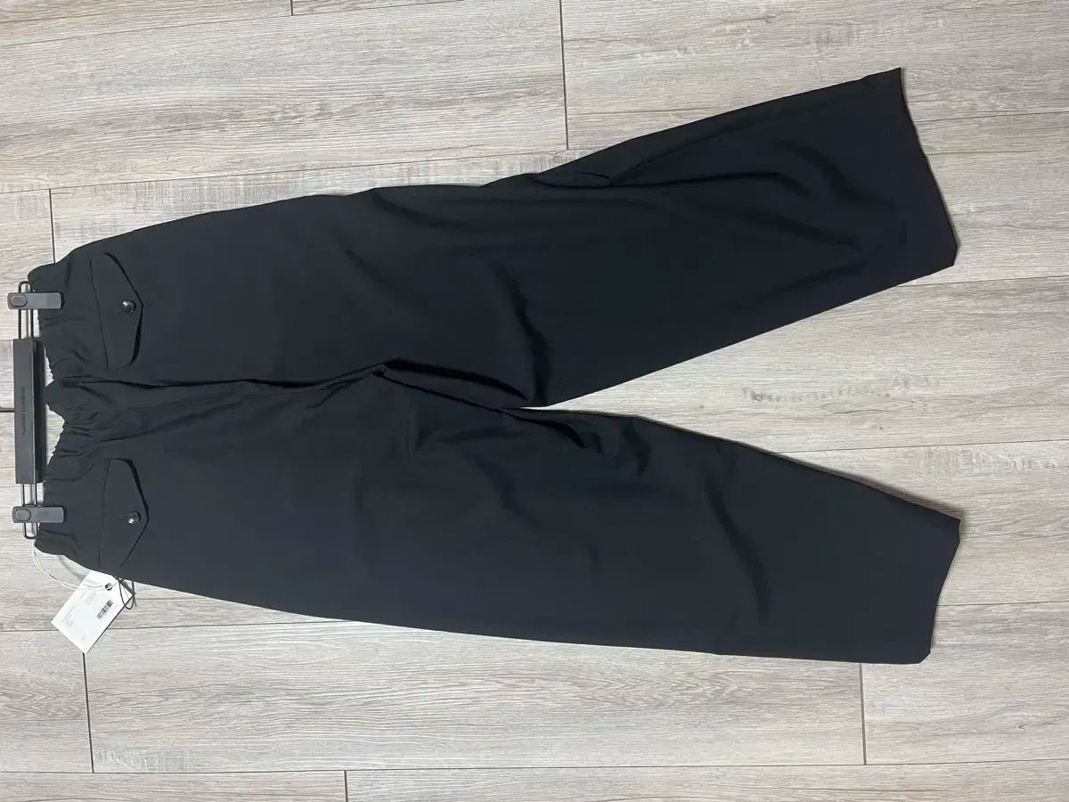 マカウェア コクーン ワイド パンツ