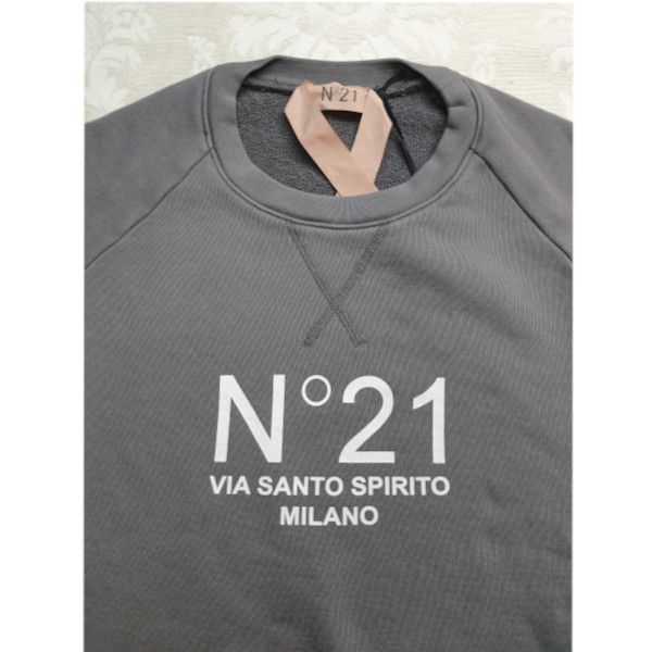 【新品・未使用品】N°21 ロゴMILANOロゴスウェットシャツ グレーIT40