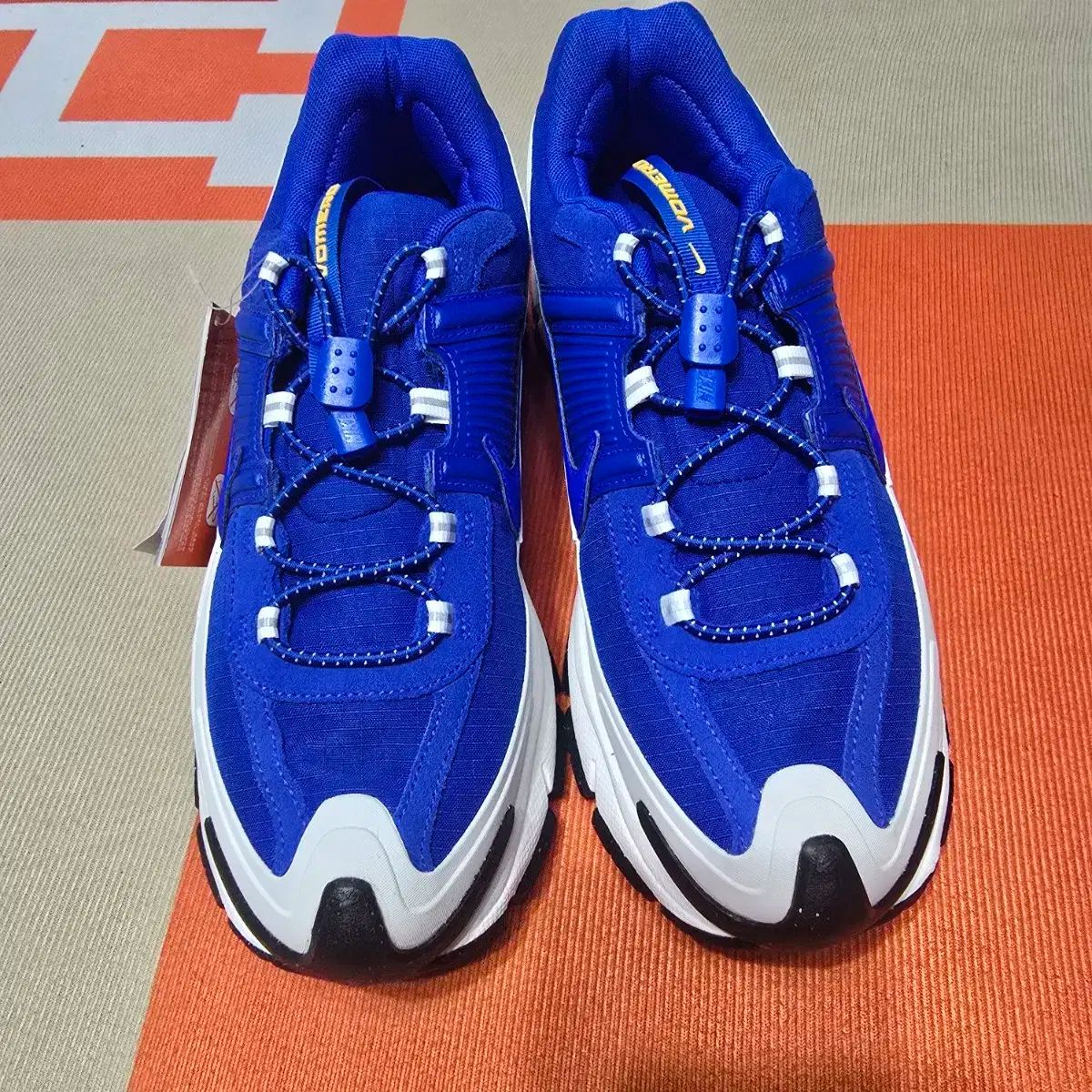 NIKE ナイキ