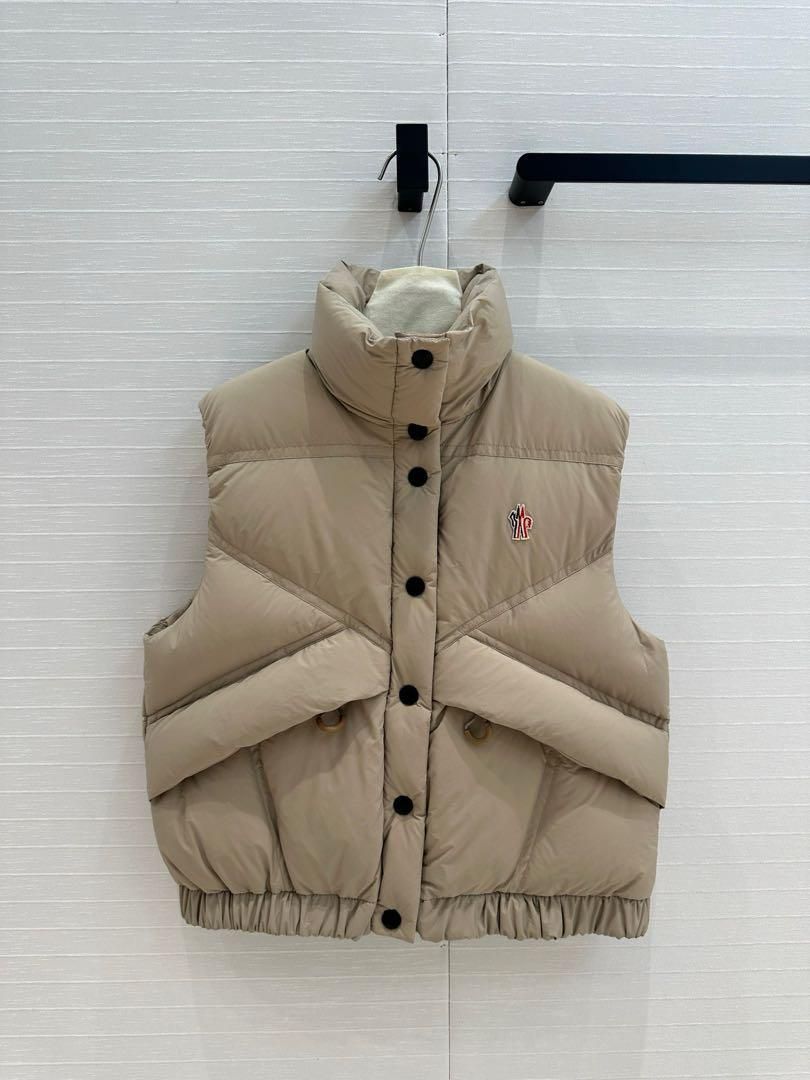 MONCLER ベージュ ダウンベスト｜本日限定特価｜新品未使用