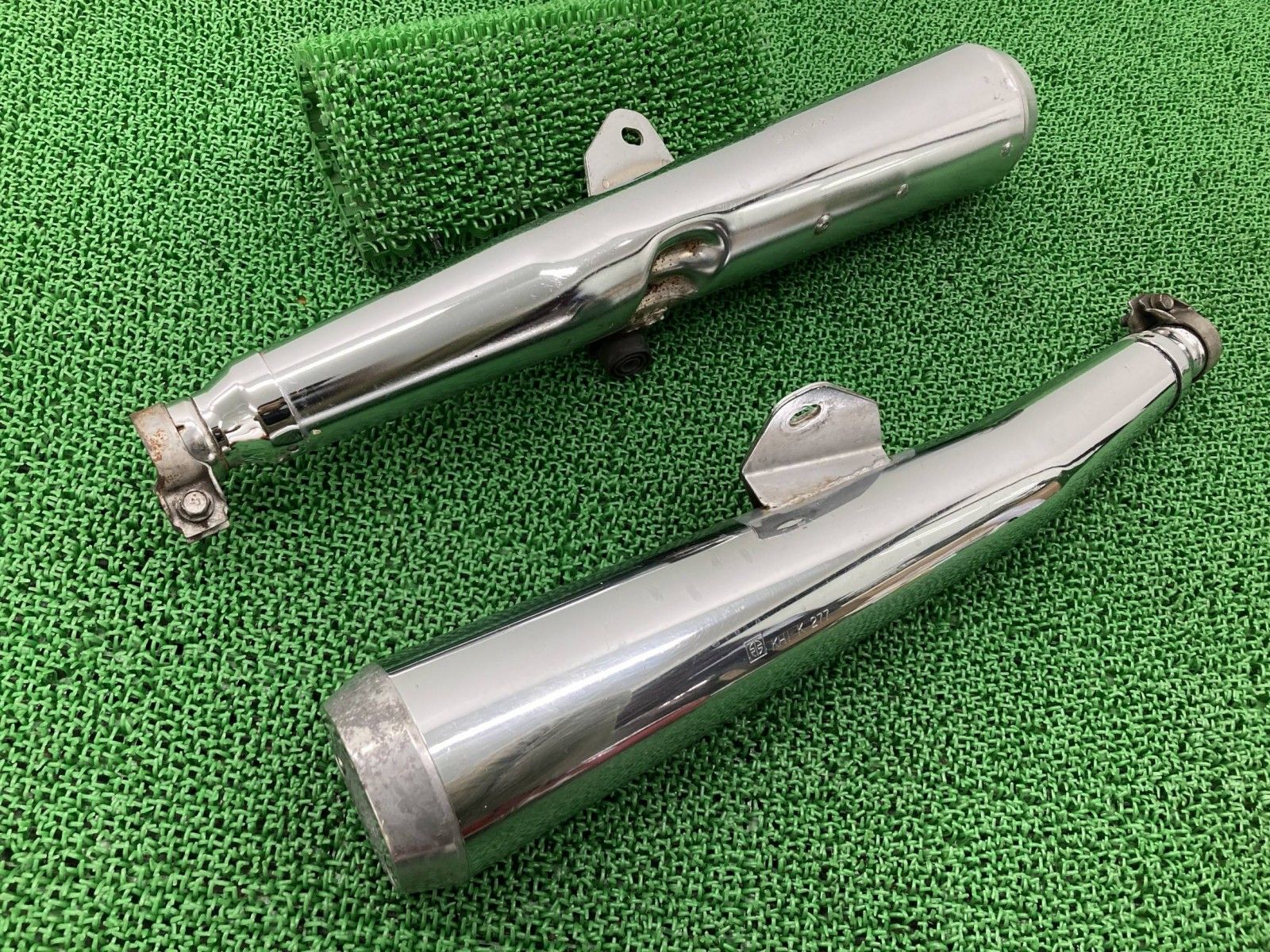 ゼファー750 サイレンサーマフラー 左右 K277 カワサキ 純正 バイク 部品 ZR750C ZEPHYR750 修復素材に コケキズ無し 品薄 Fw