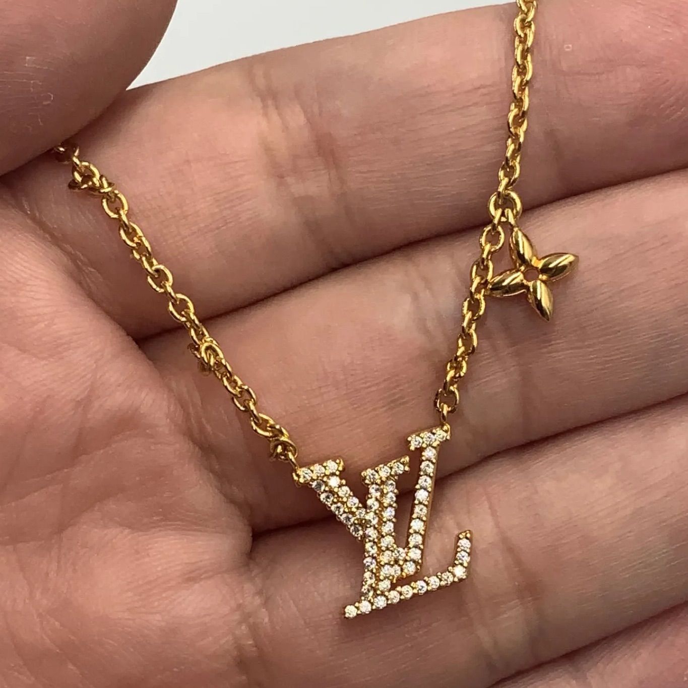 極美品✨ LOUIS VUITTON ネックレスアイコックM00596 箱 袋