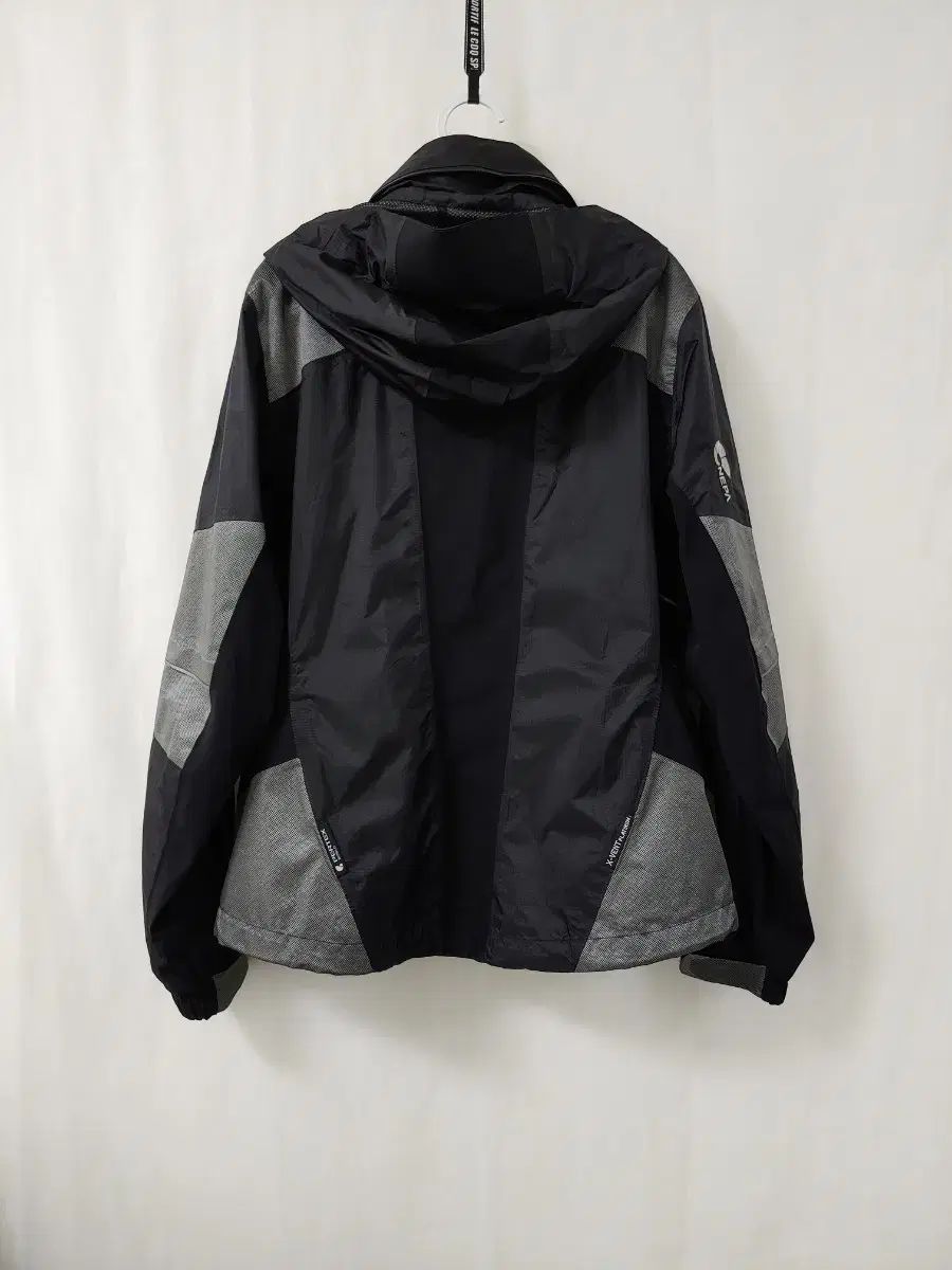 4D
