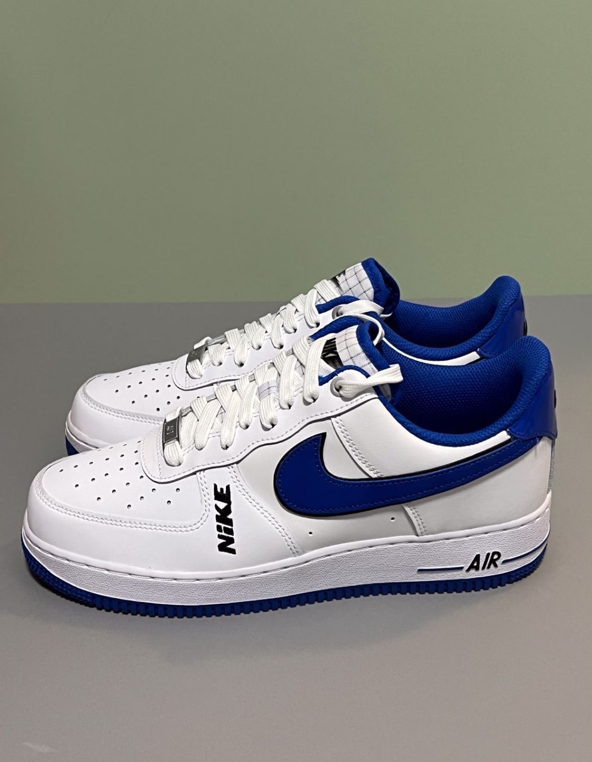 新品未使用 箱付 NIKE AIRFORCE1 LOW 07 LV8 ナイキ　ゲームロイヤル22