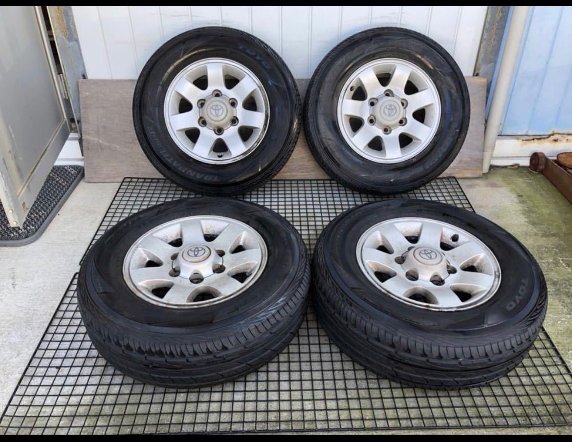 トヨタ 純正 215/70R15 6J+30 15インチ タイヤホイール 4本 - メルカリ