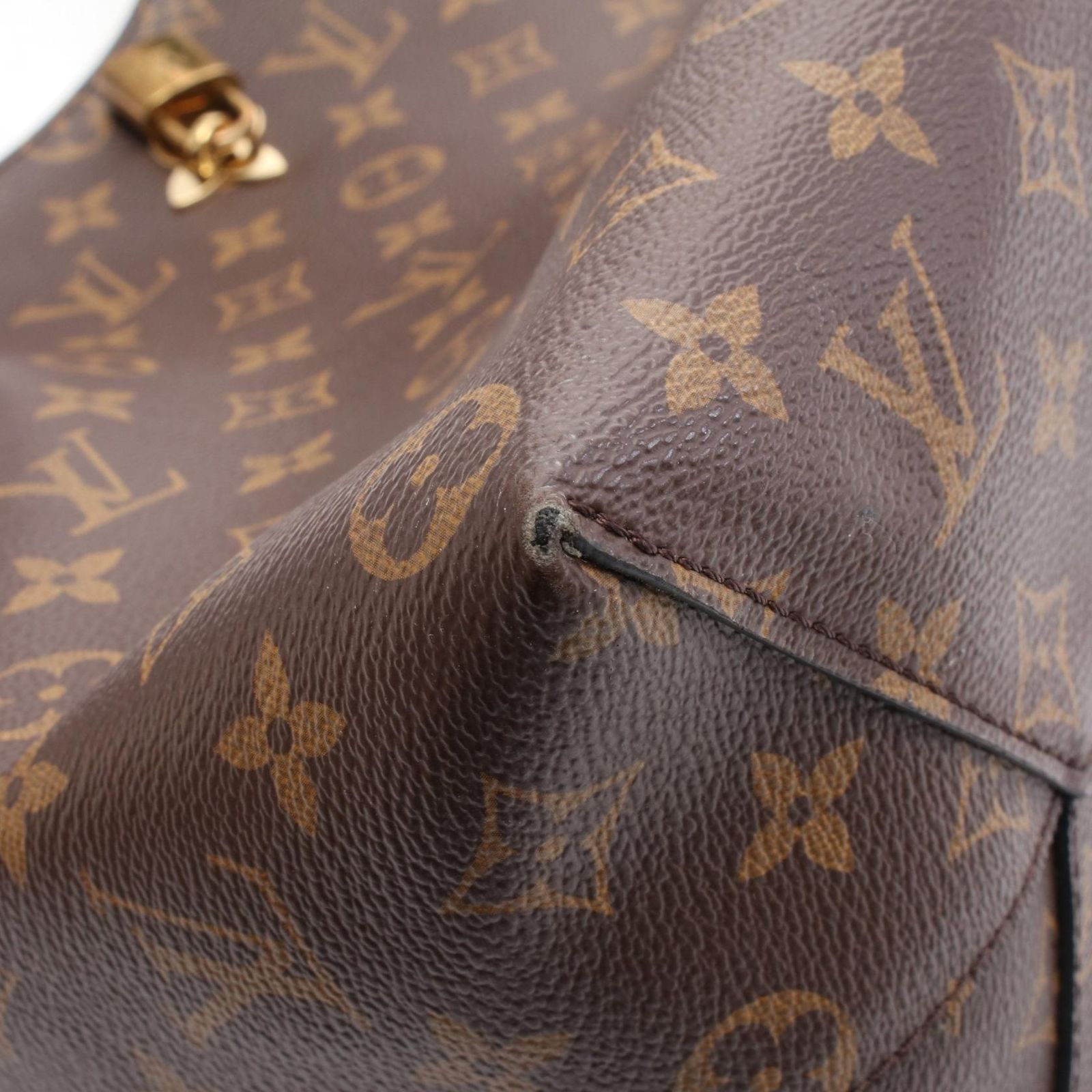 VUITTON